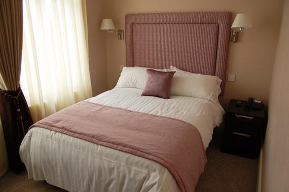Devonshire Hotel Hornchurch Room photo